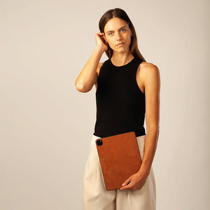 skiin MORE. Hülle Leder für iPad